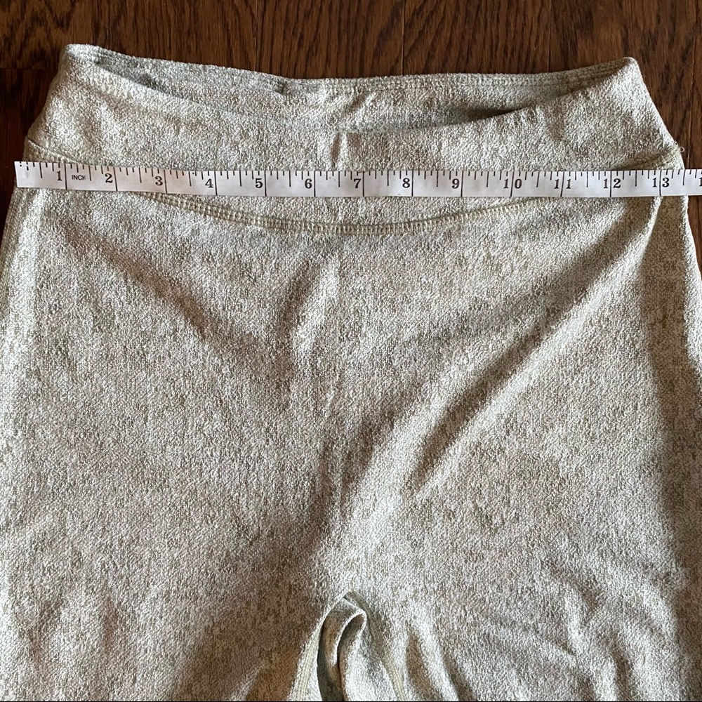 Gymshark Fleur Texture 2 Piece SET - Picture 12 of 16